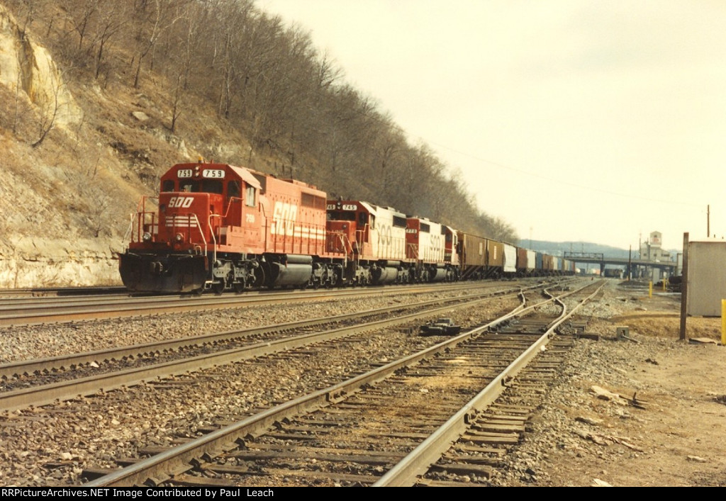 Grain train rolls west